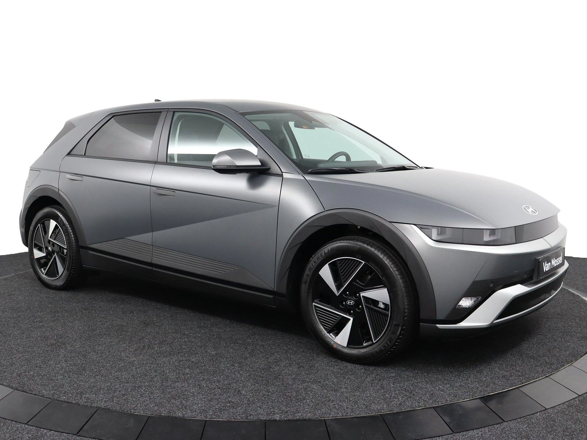 Hyundai-IONIQ 5-image-7