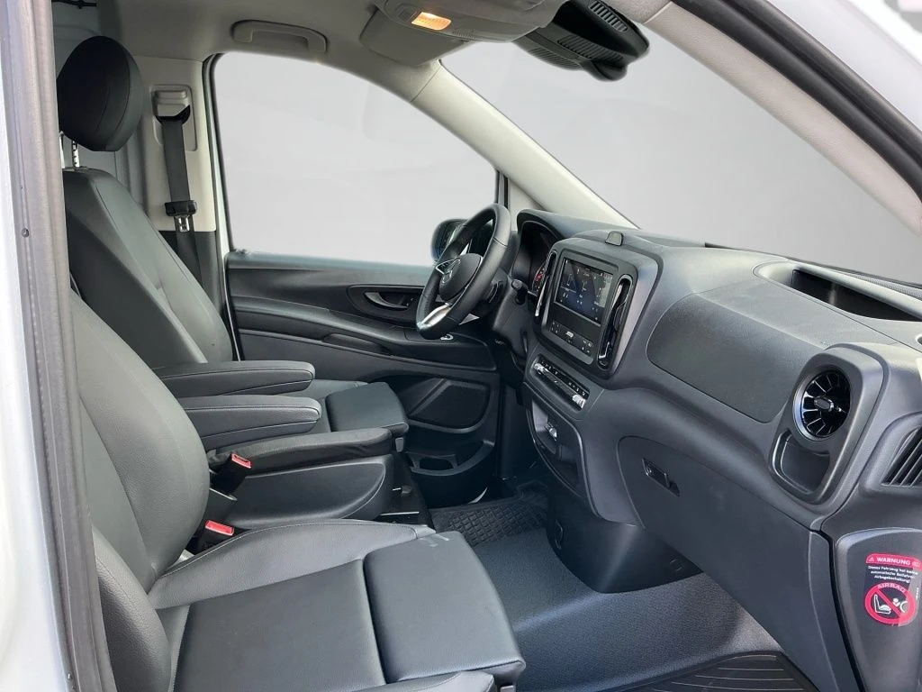 Mercedes-Benz-Vito 119-image-11
