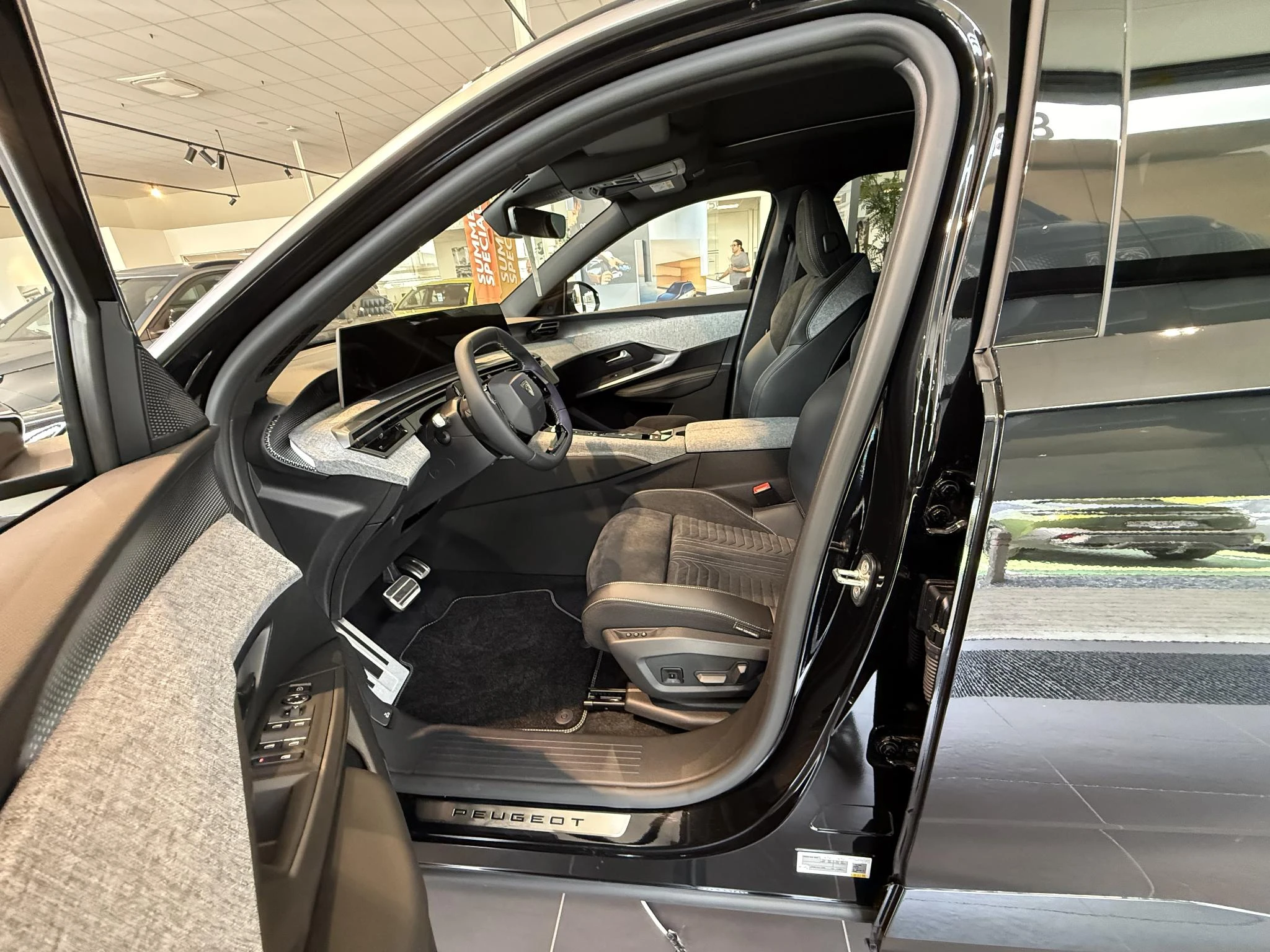 Peugeot e-5008 e-5008 210 GT