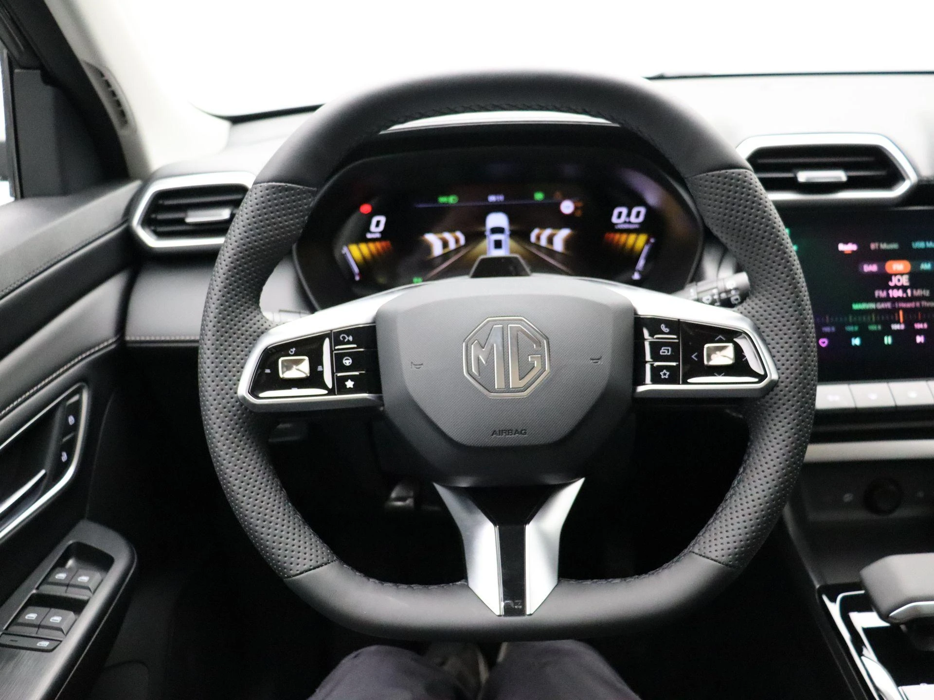 MG-ZS-image-13