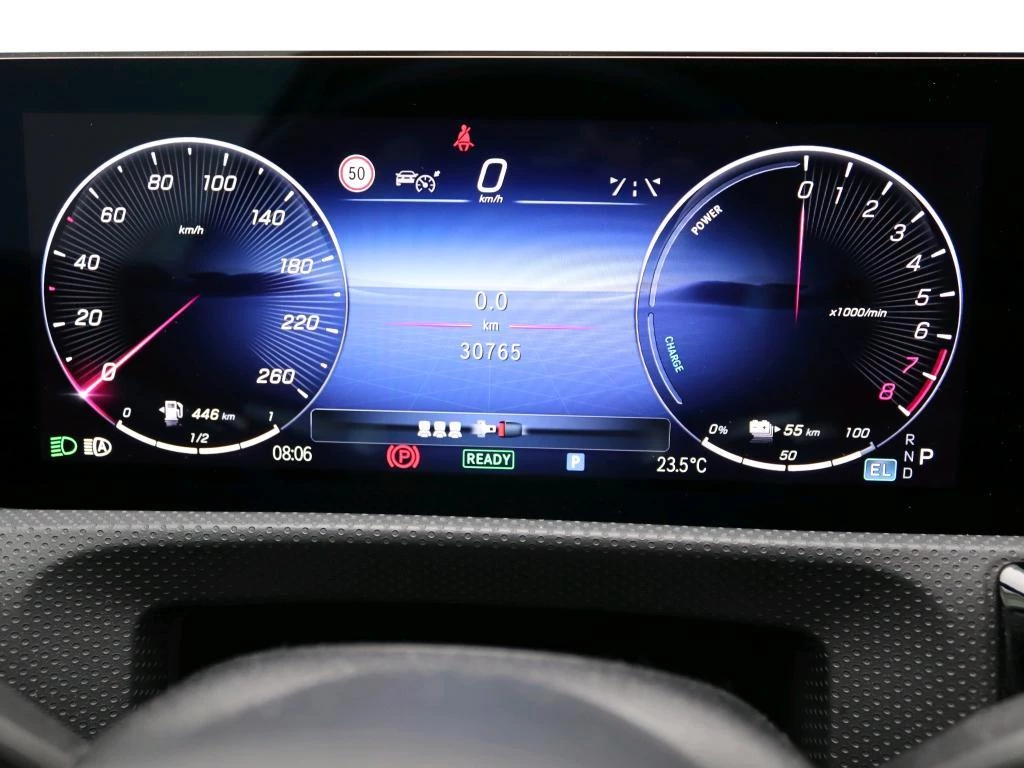 Mercedes-Benz-A-Klasse-image-3