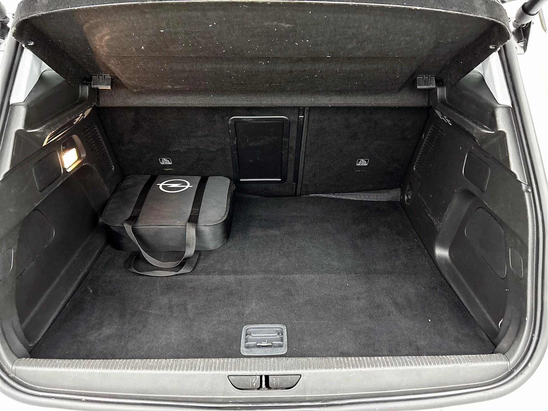 Opel-Grandland-image-28