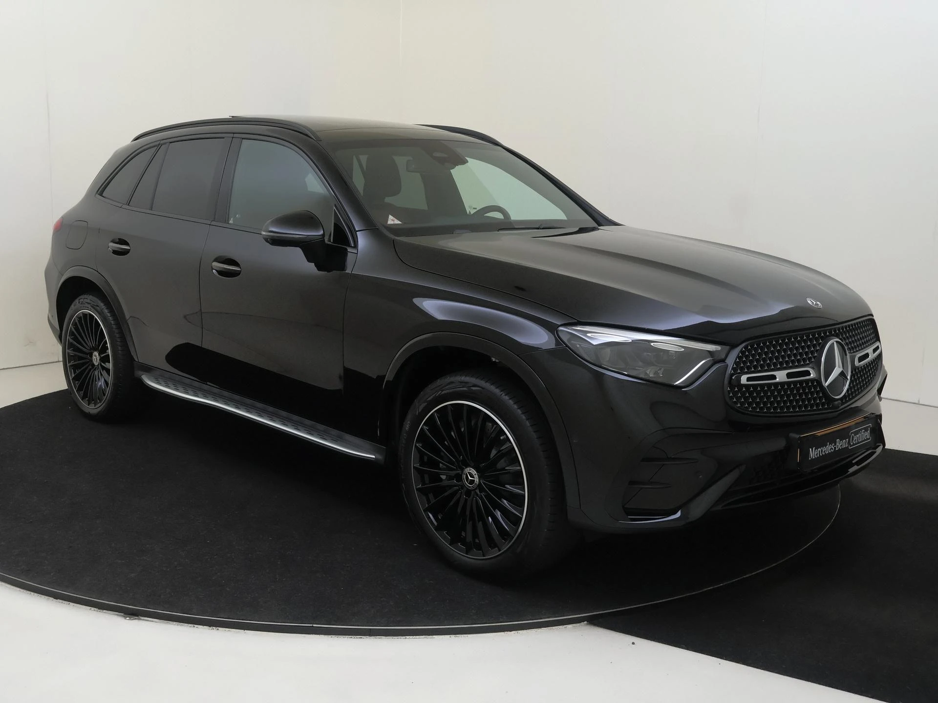 Mercedes-Benz-GLC-image-1