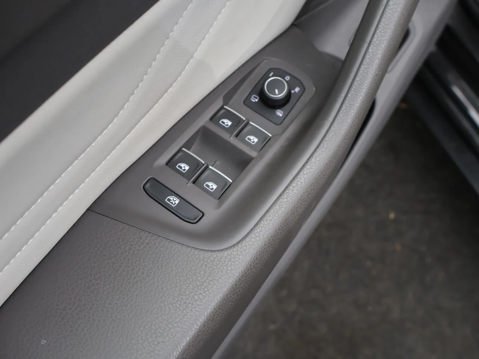 Volkswagen-Arteon-image-23