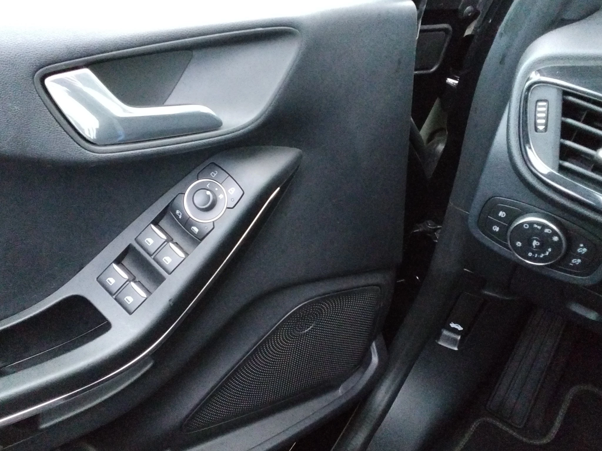 Ford Fiesta Titanium*ACC*RFK*Winter-Pkt.*LM-Felgen