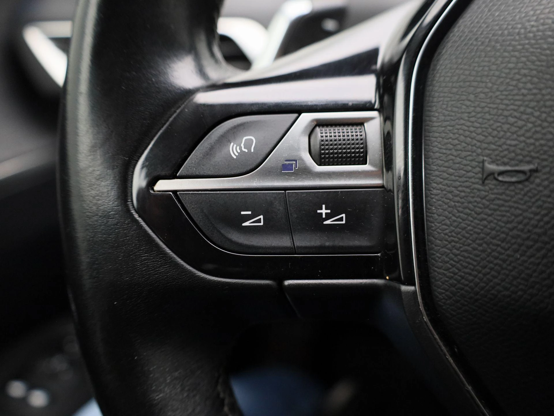 Peugeot-3008-image-20