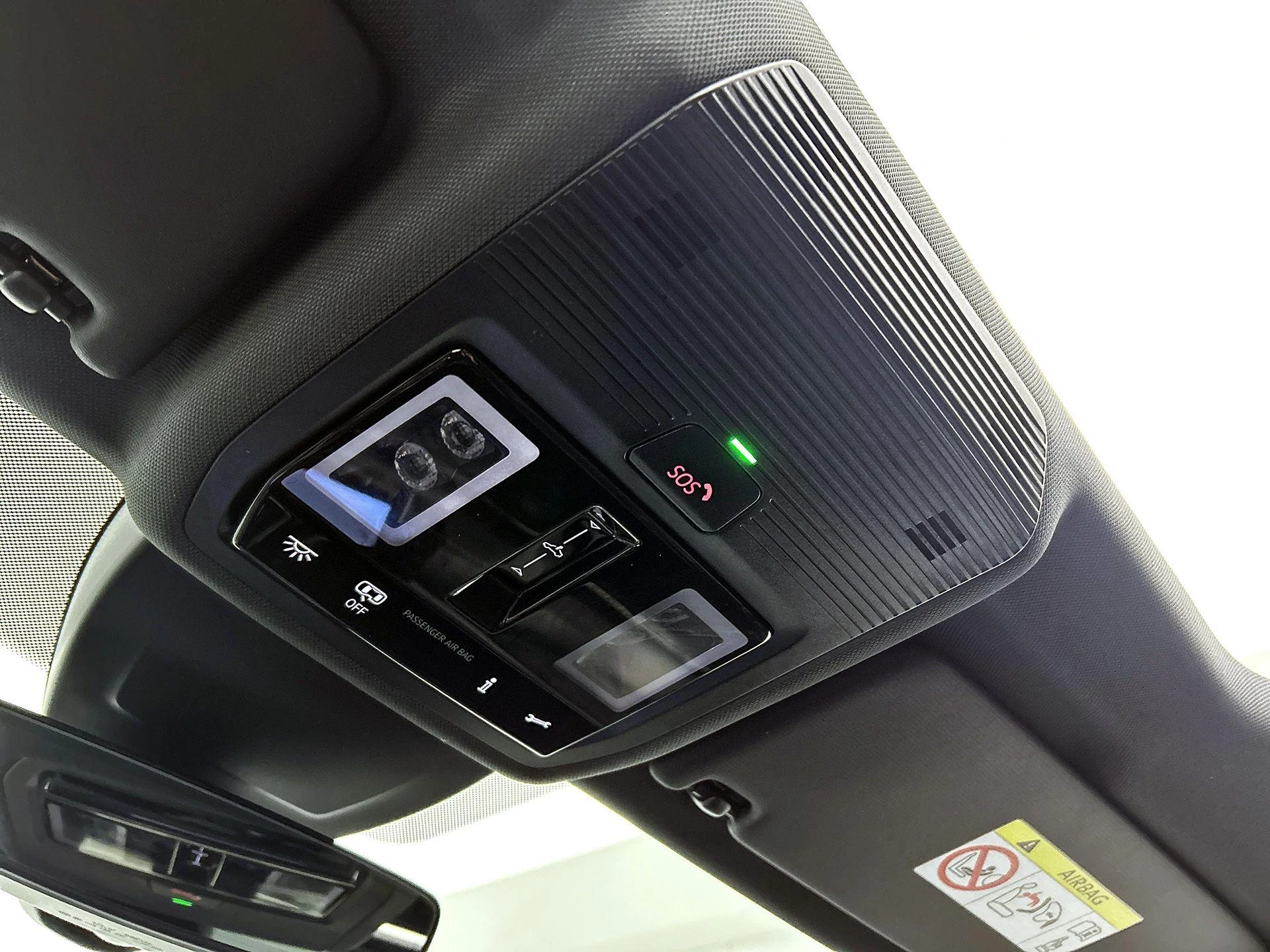 Volkswagen-Golf-image-12