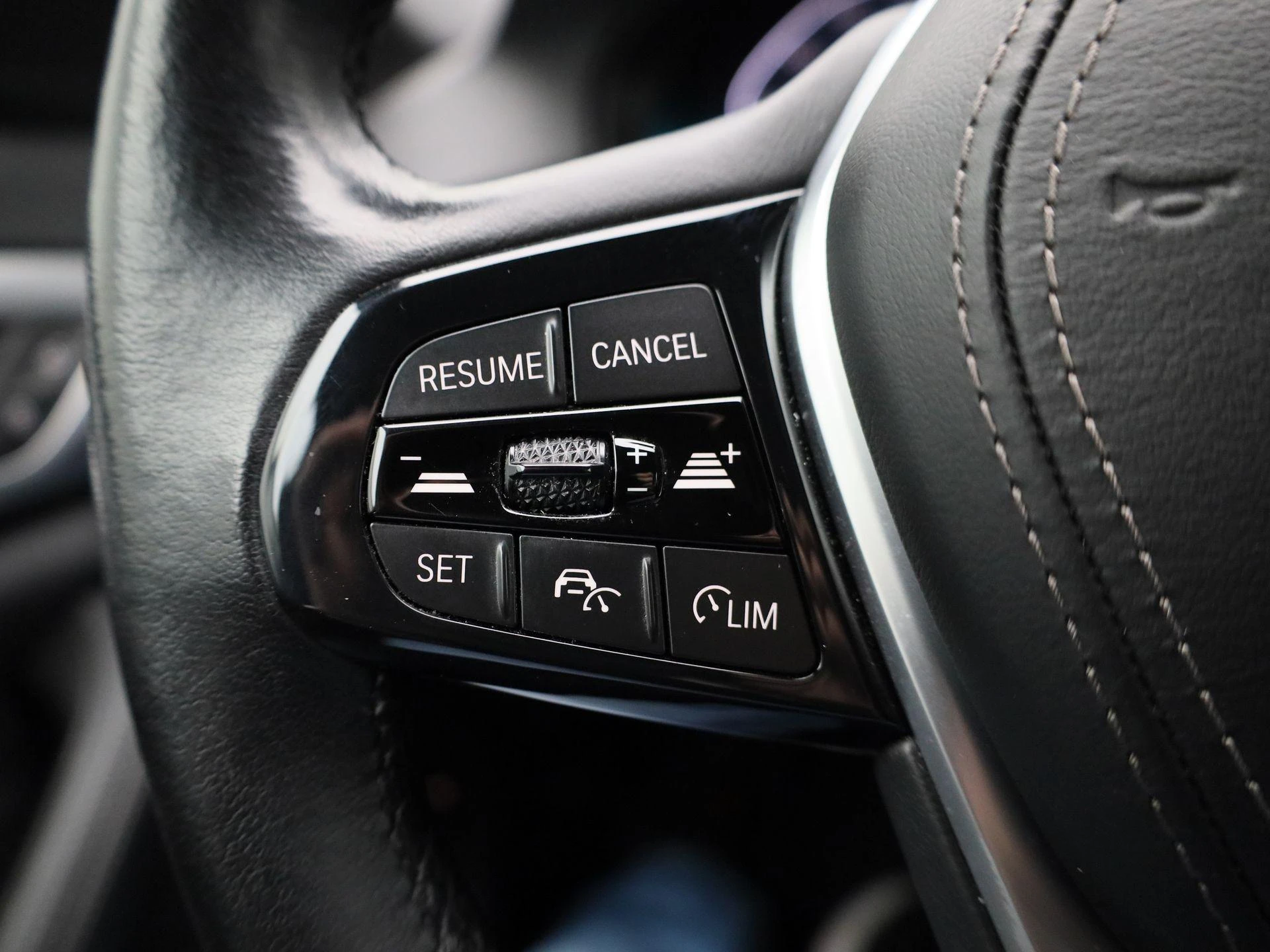 BMW-5 Serie-image-17