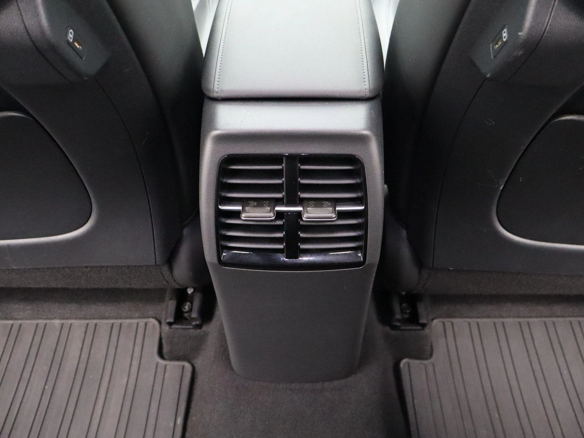 Kia Niro 1.6 GDi Hybrid DynamicPlusLine