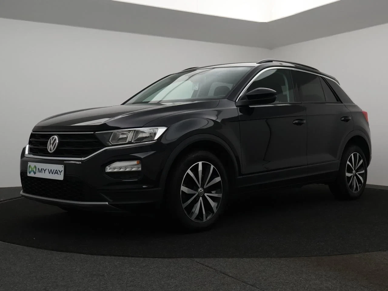 Volkswagen-T-Roc-image-0