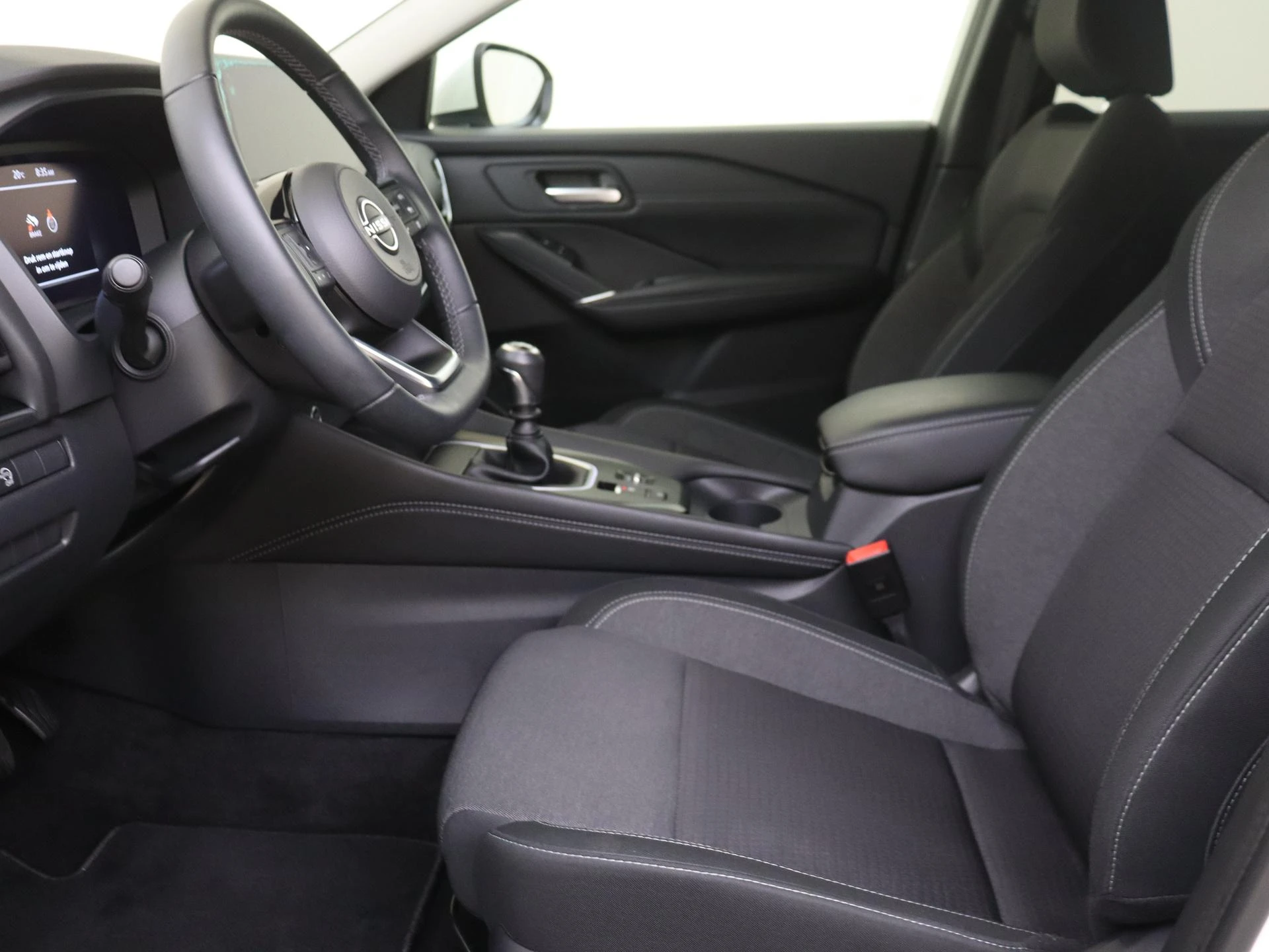Nissan-QASHQAI-image-14