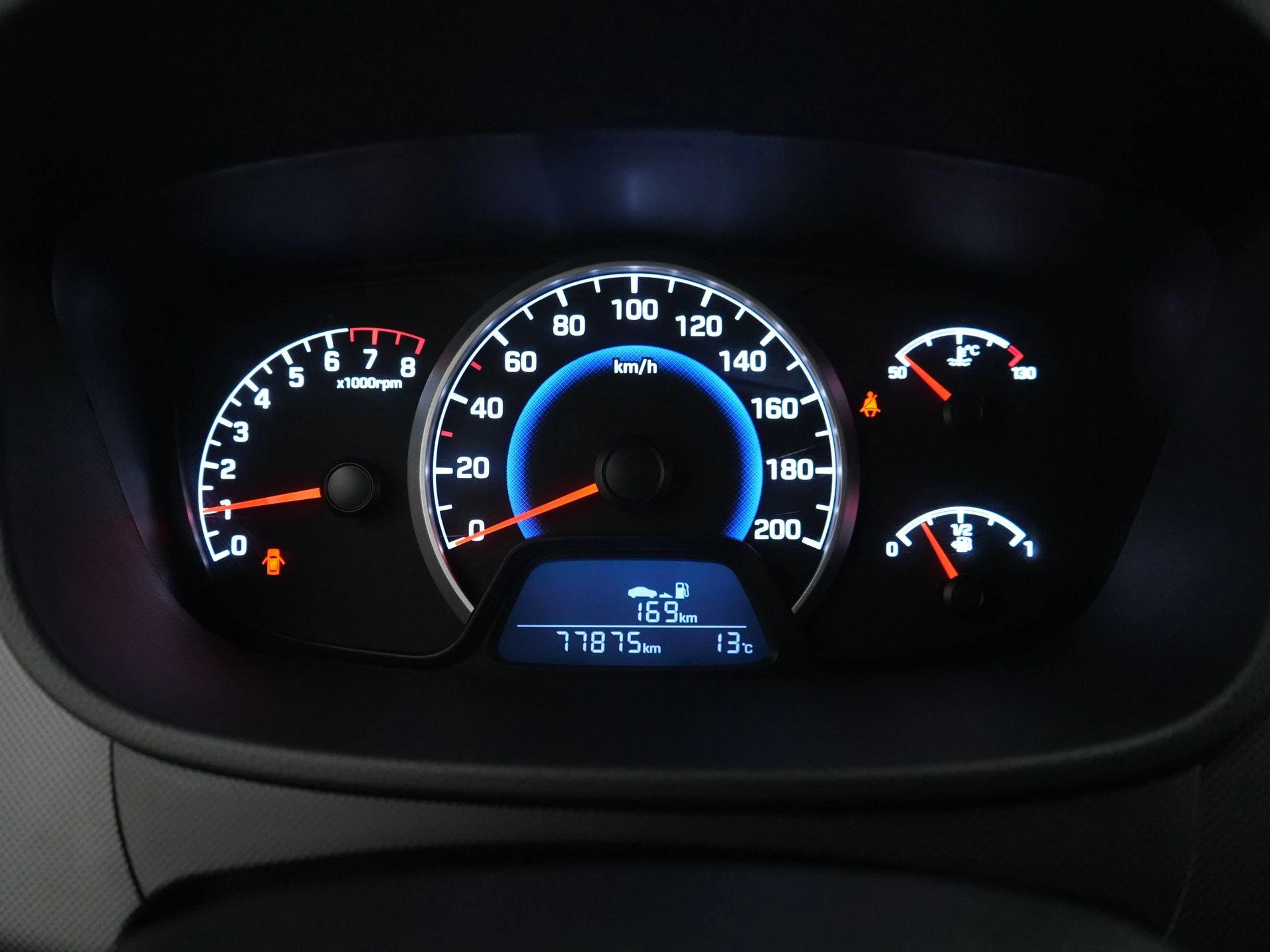 Hyundai-i10-image-10