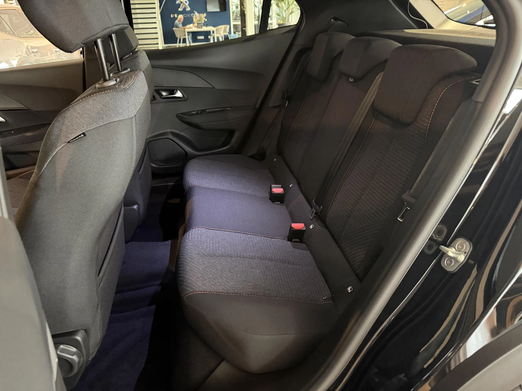 Peugeot-2008-image-19