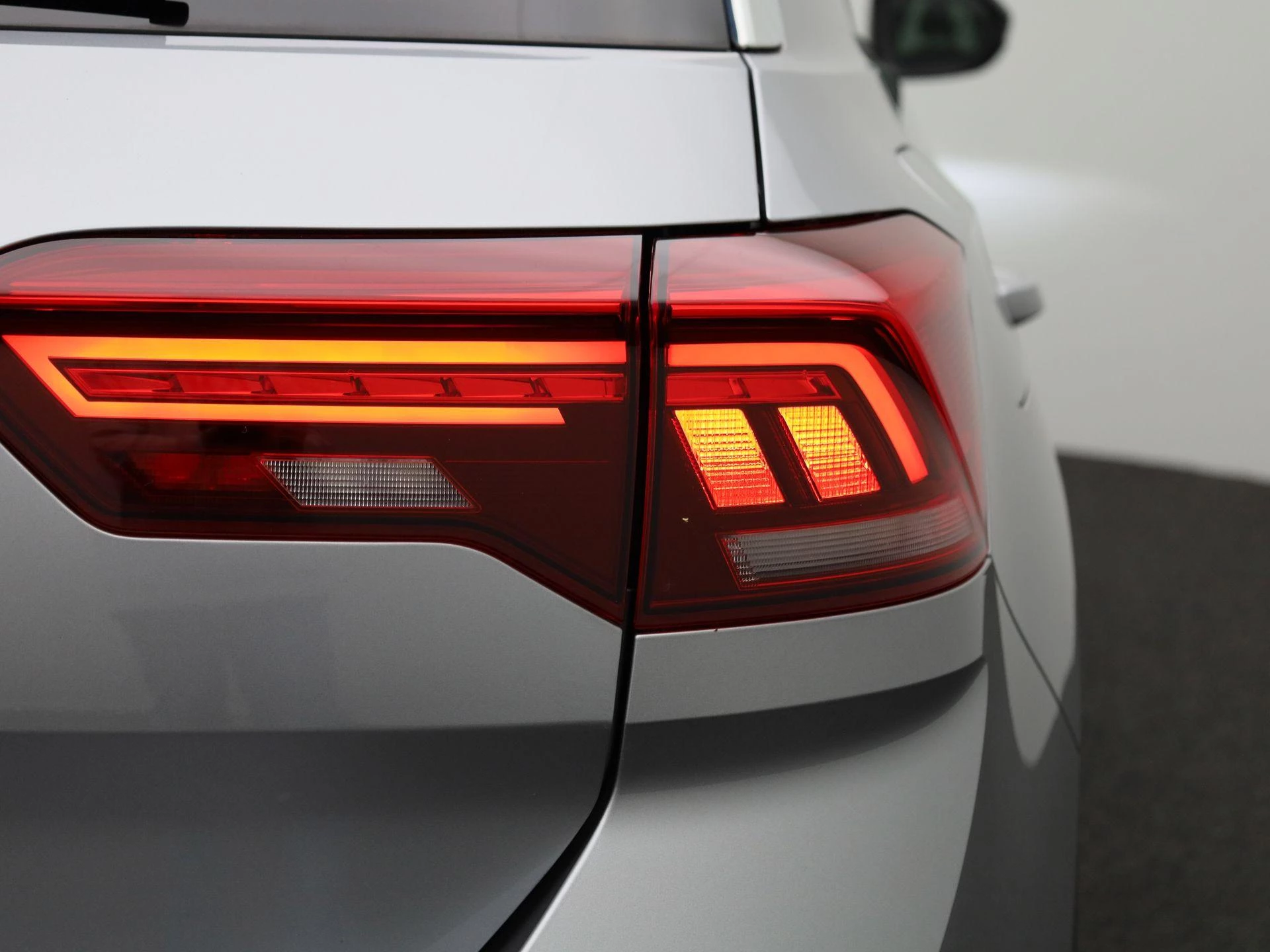 Volkswagen-T-Roc-image-35