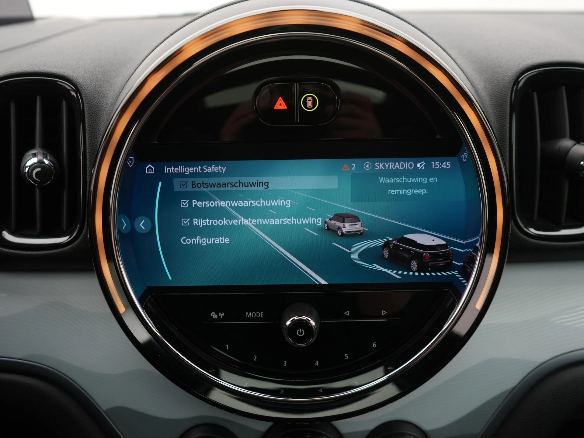 MINI-Countryman-image-16