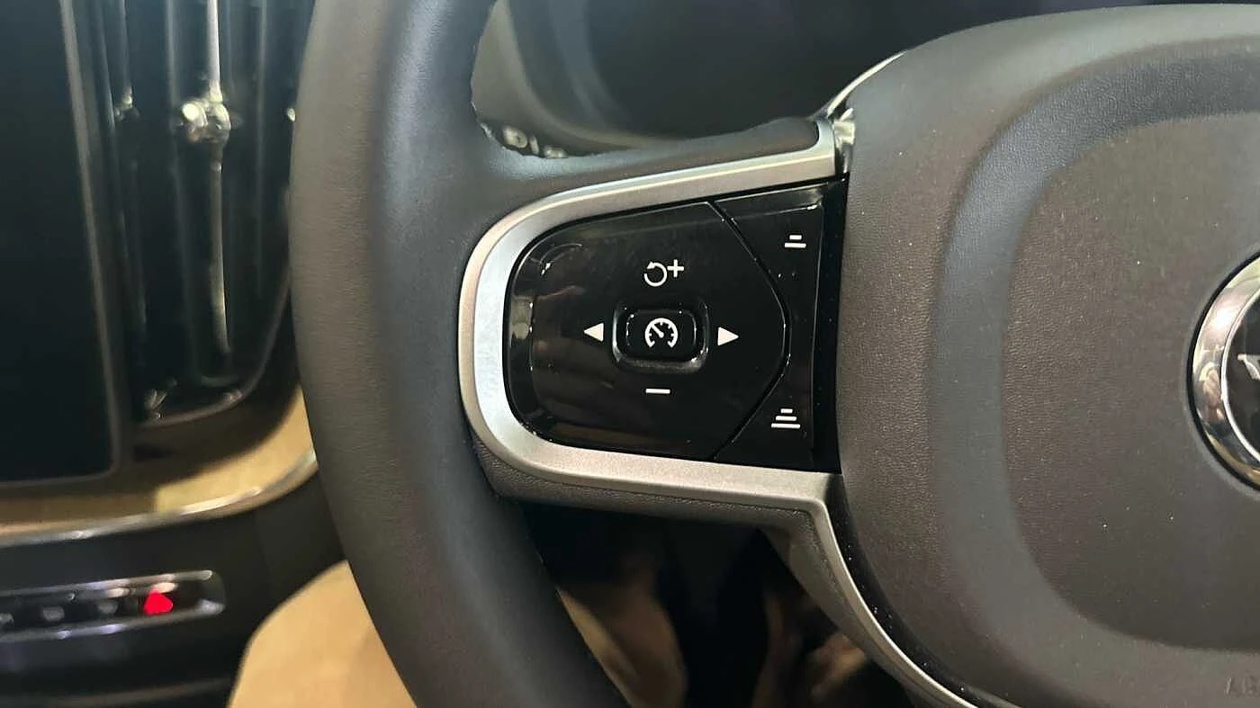 Volvo-XC60-image-17