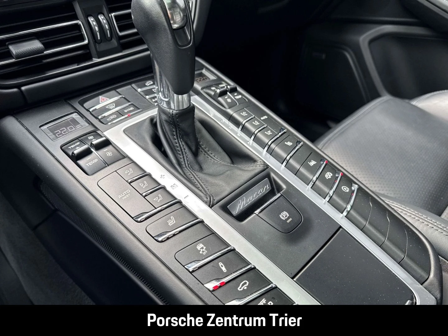 Porsche-Macan-image-21
