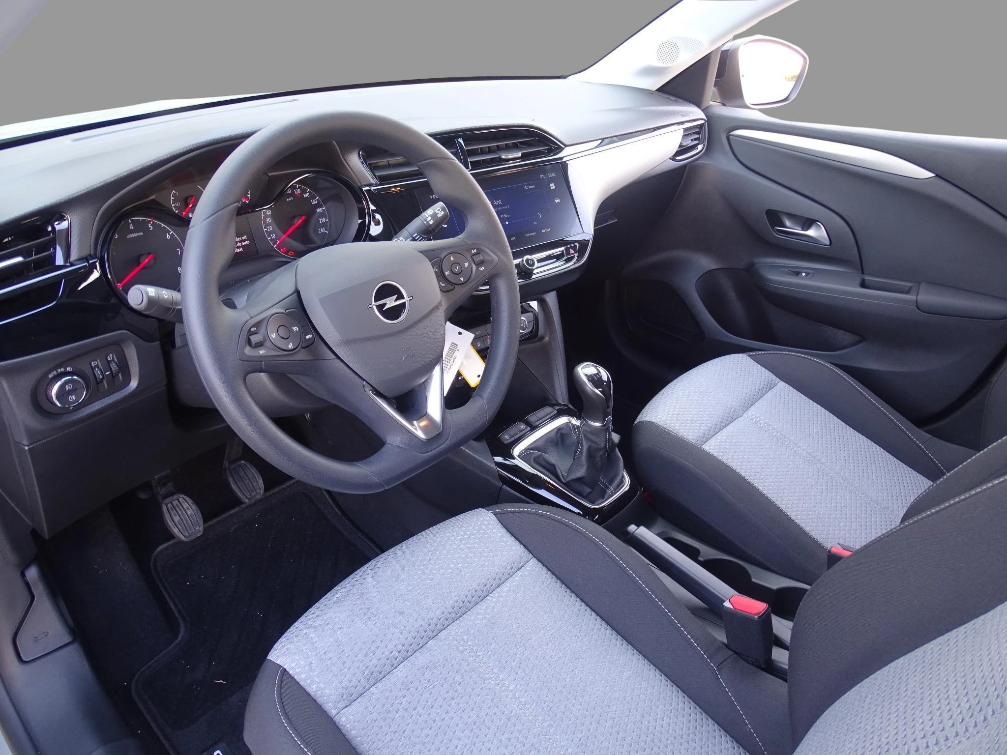 Opel-Corsa-image-11
