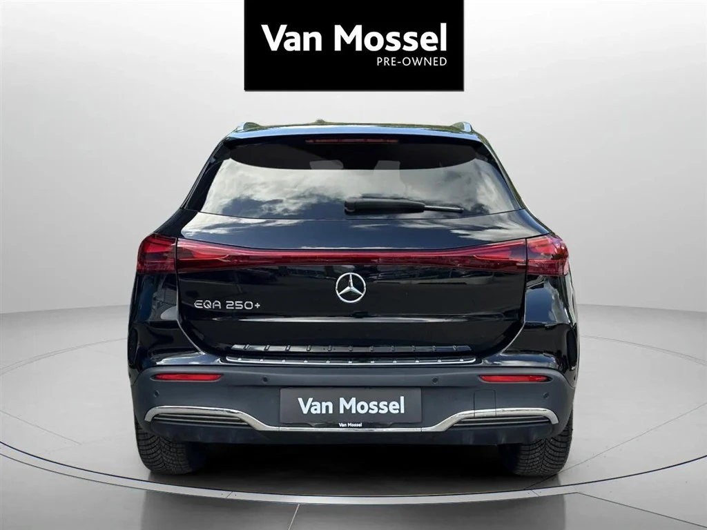 Mercedes-Benz-EQA-image-5