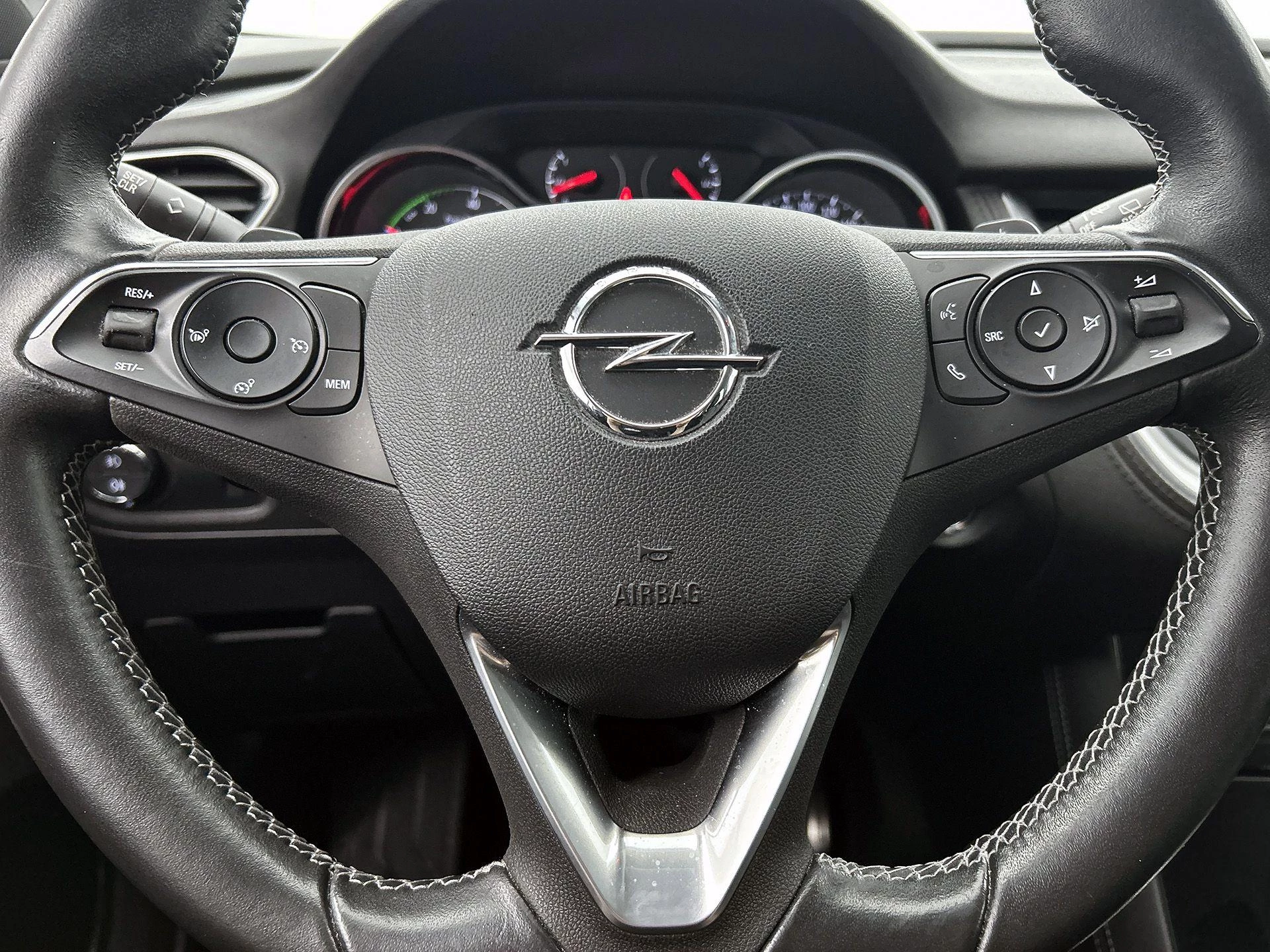 Opel Grandland X 1.6 Turbo Hybrid Elegance