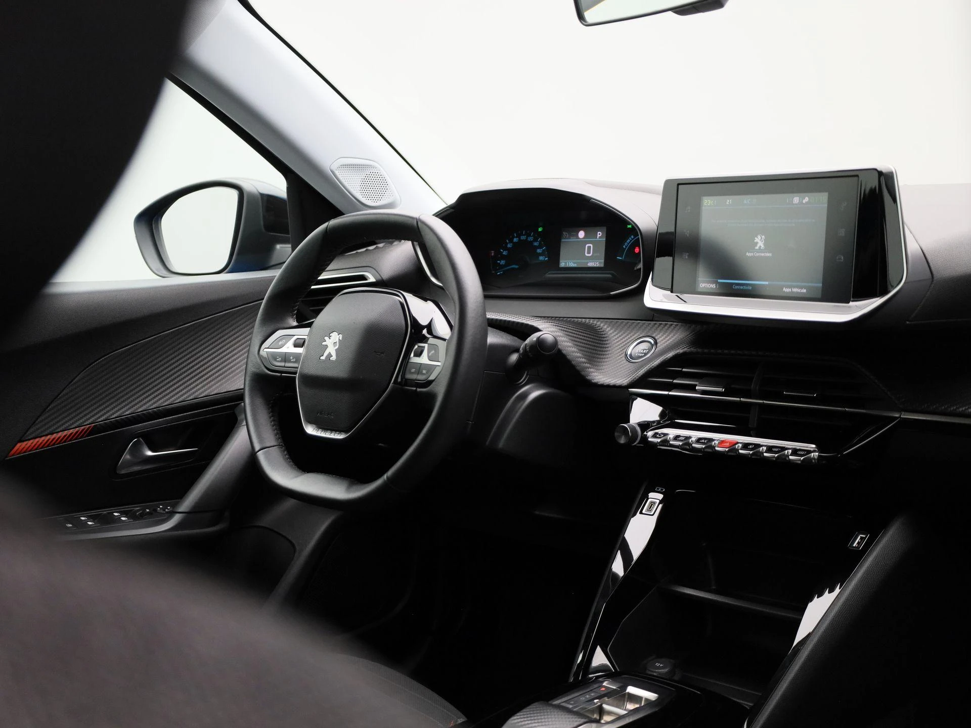 Peugeot-e-2008-image-33