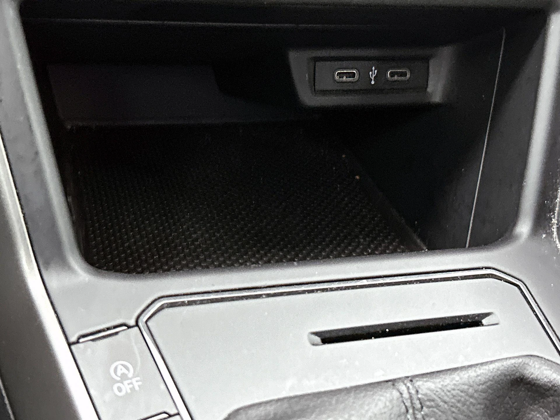 Volkswagen-Polo-image-32