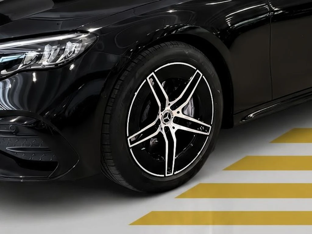 Mercedes-Benz-E-Klasse 220 d-image-5