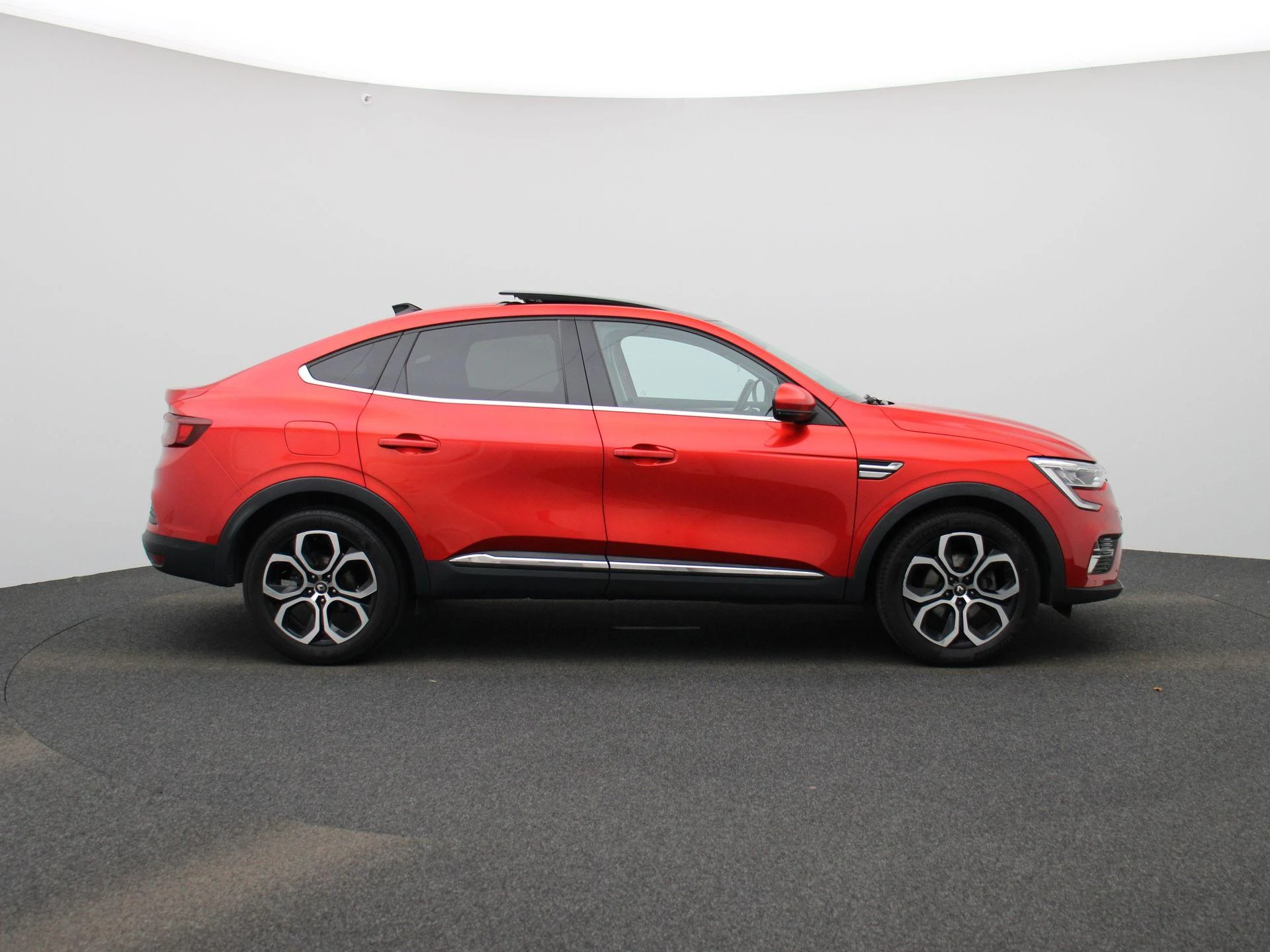 Renault-Arkana-image-5