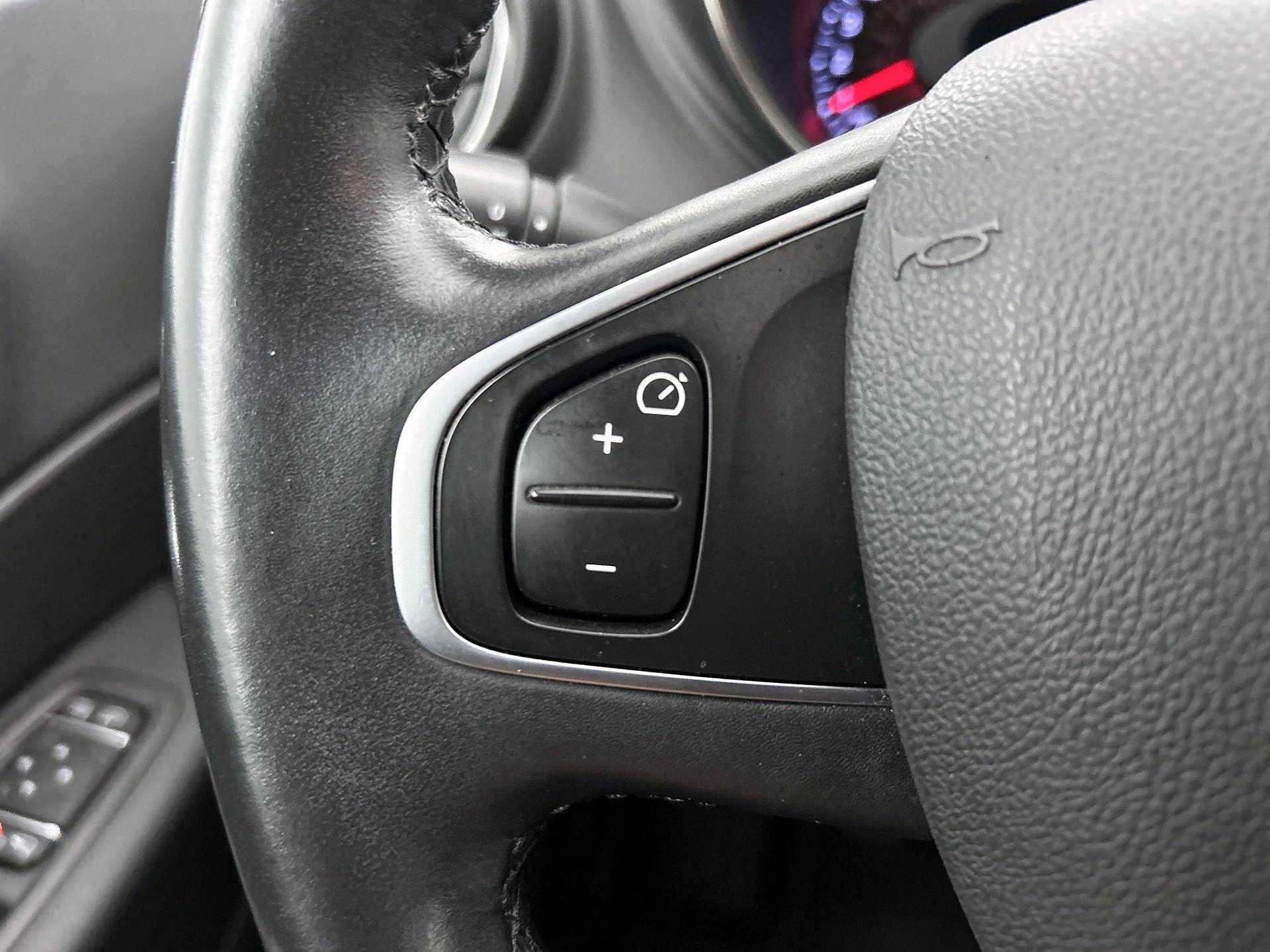 Renault-Captur-image-5