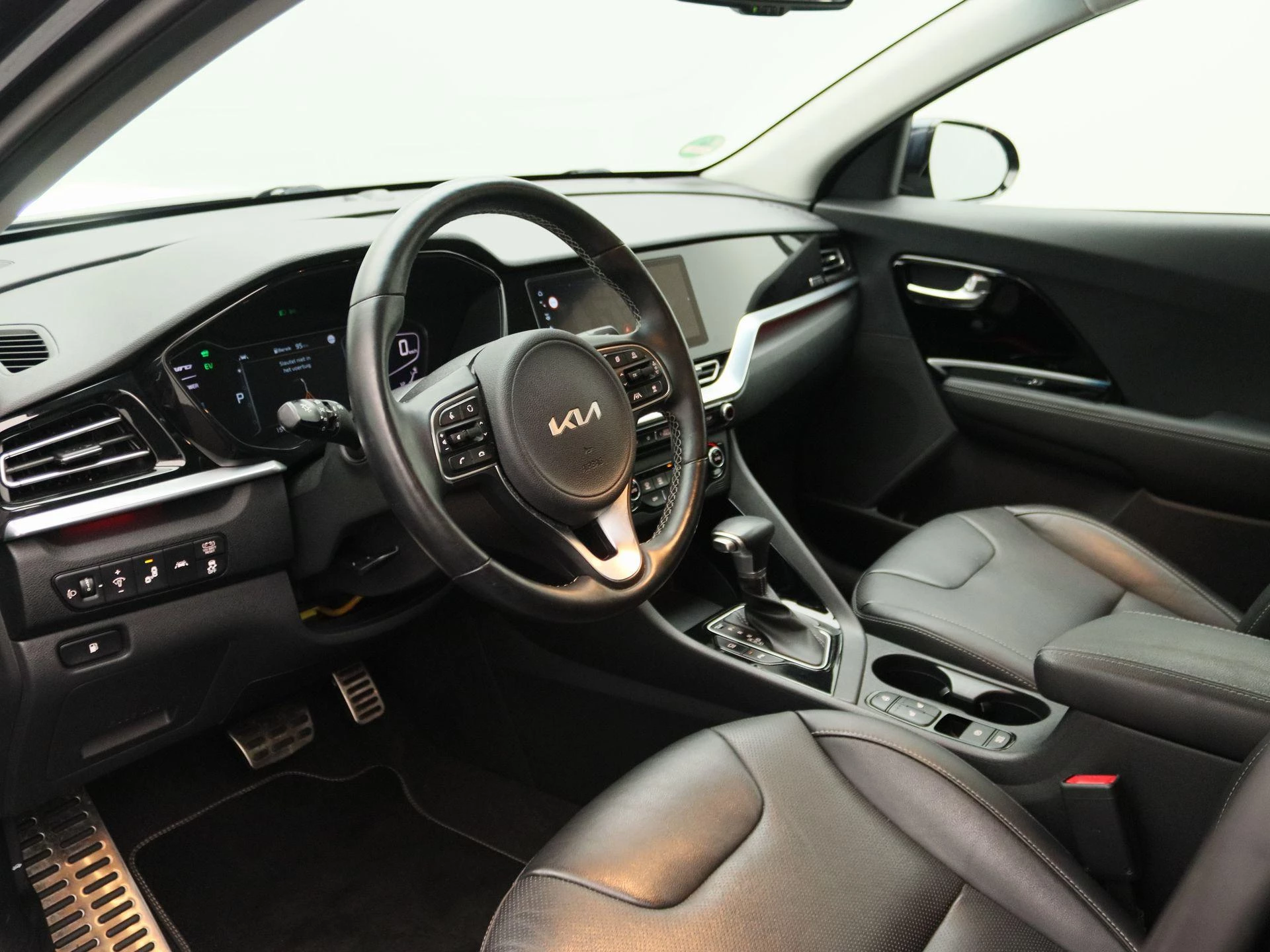 Kia-Niro-image-23