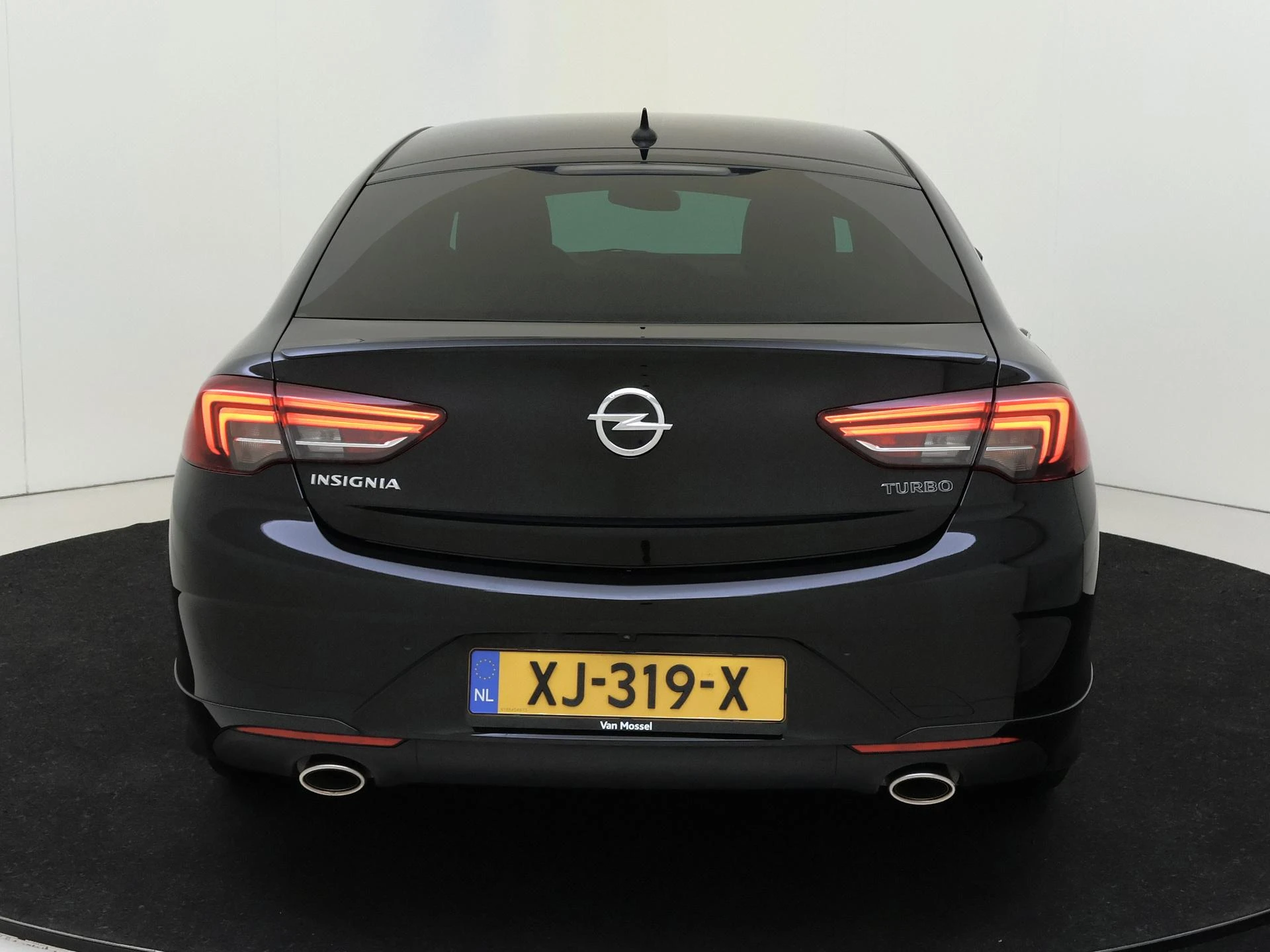 Opel-Insignia-image-6