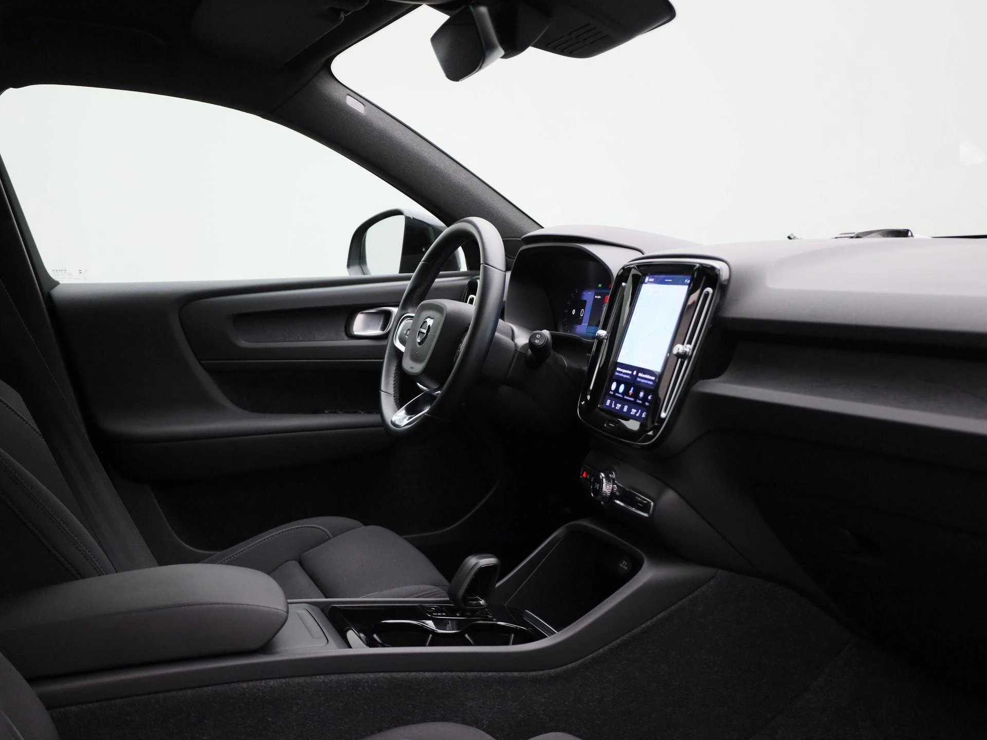 Volvo-XC40-image-30