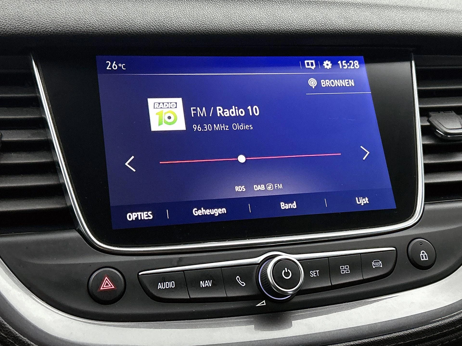 Opel-Grandland X-image-6