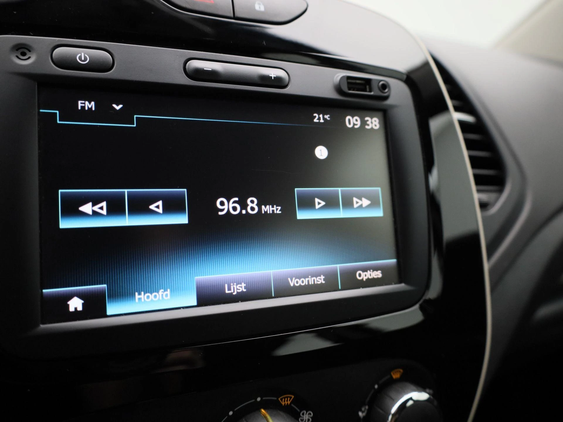 Renault-Captur-image-20