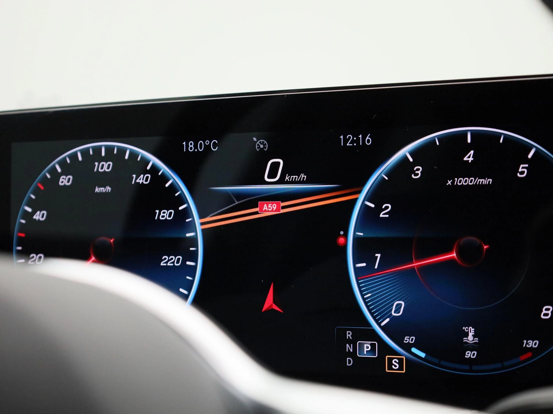 Mercedes-Benz-A-Klasse-image-24