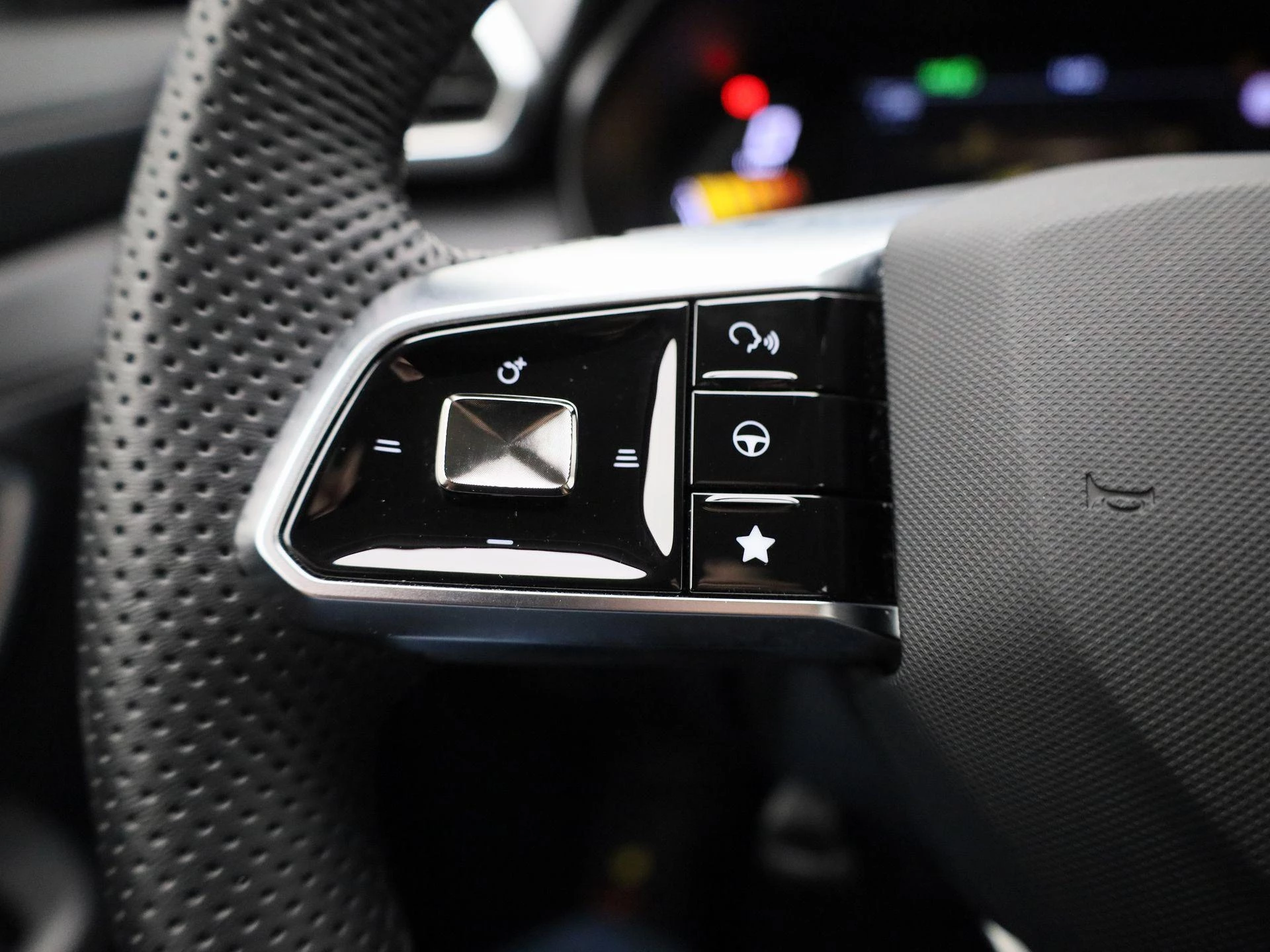 MG-ZS-image-17