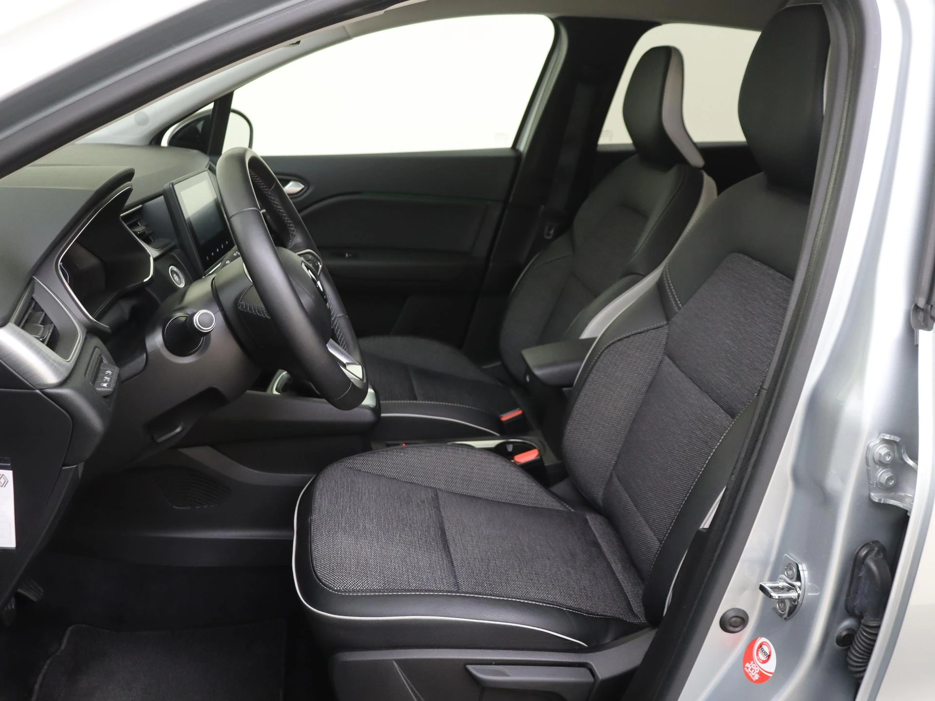 Renault-Captur-image-10