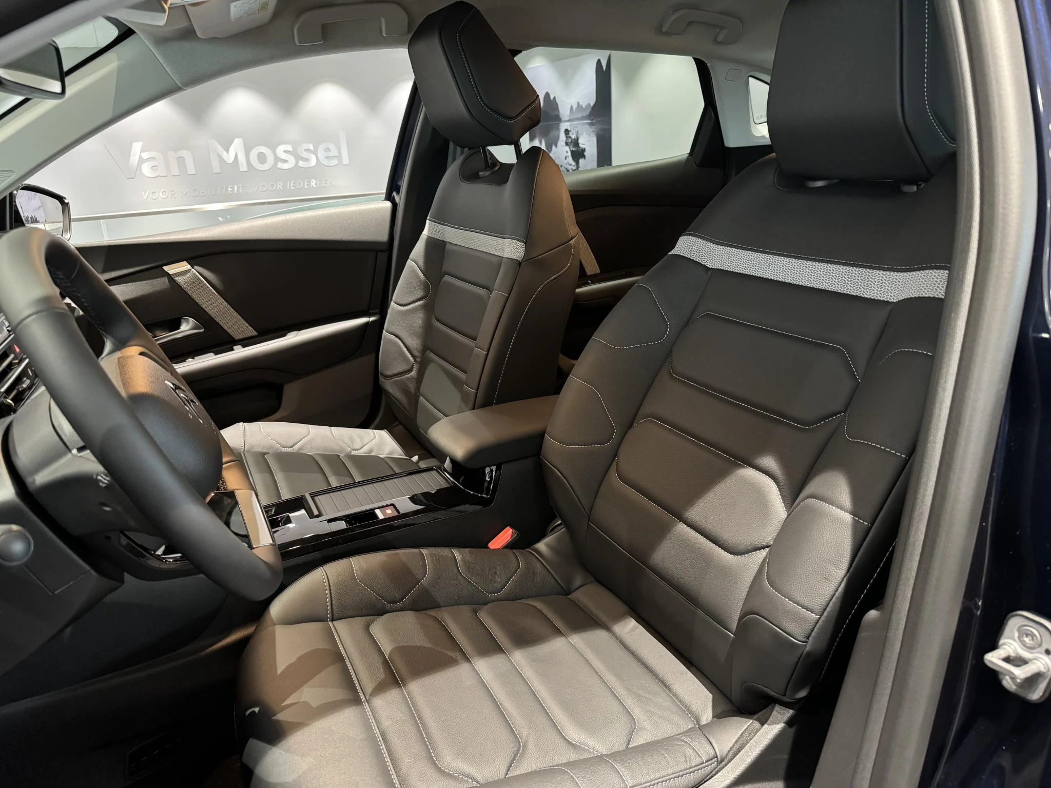 Citroën-ë-C4 X-image-19
