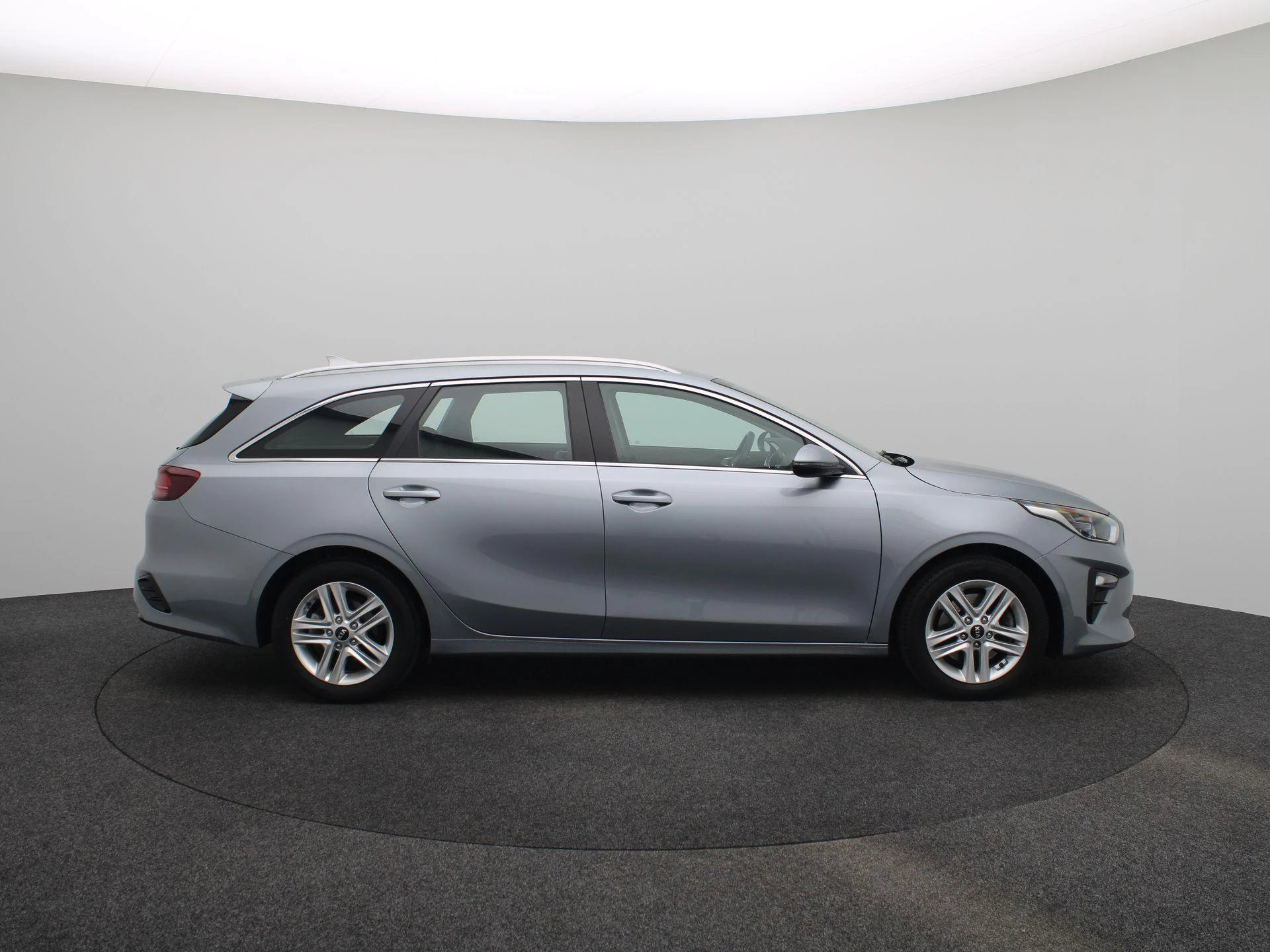 Kia-Ceed Sportswagon-image-5