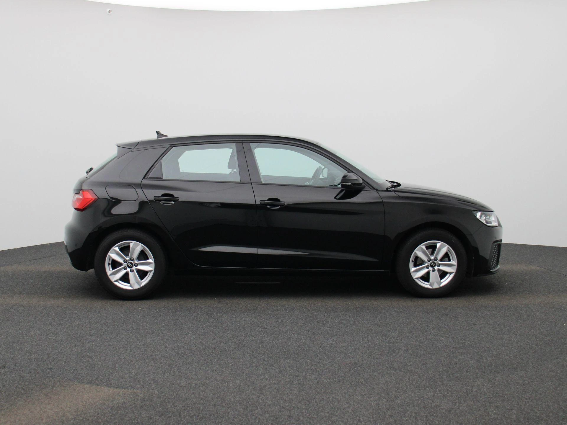 Audi-A1 Sportback-image-5