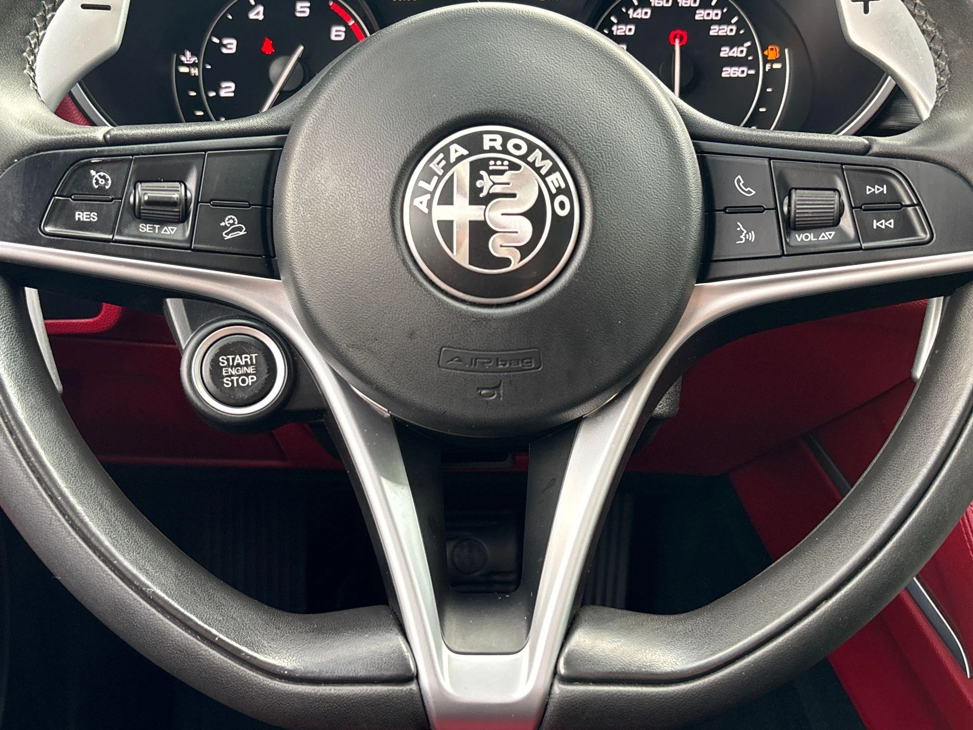 Alfa Romeo-Stelvio-image-10