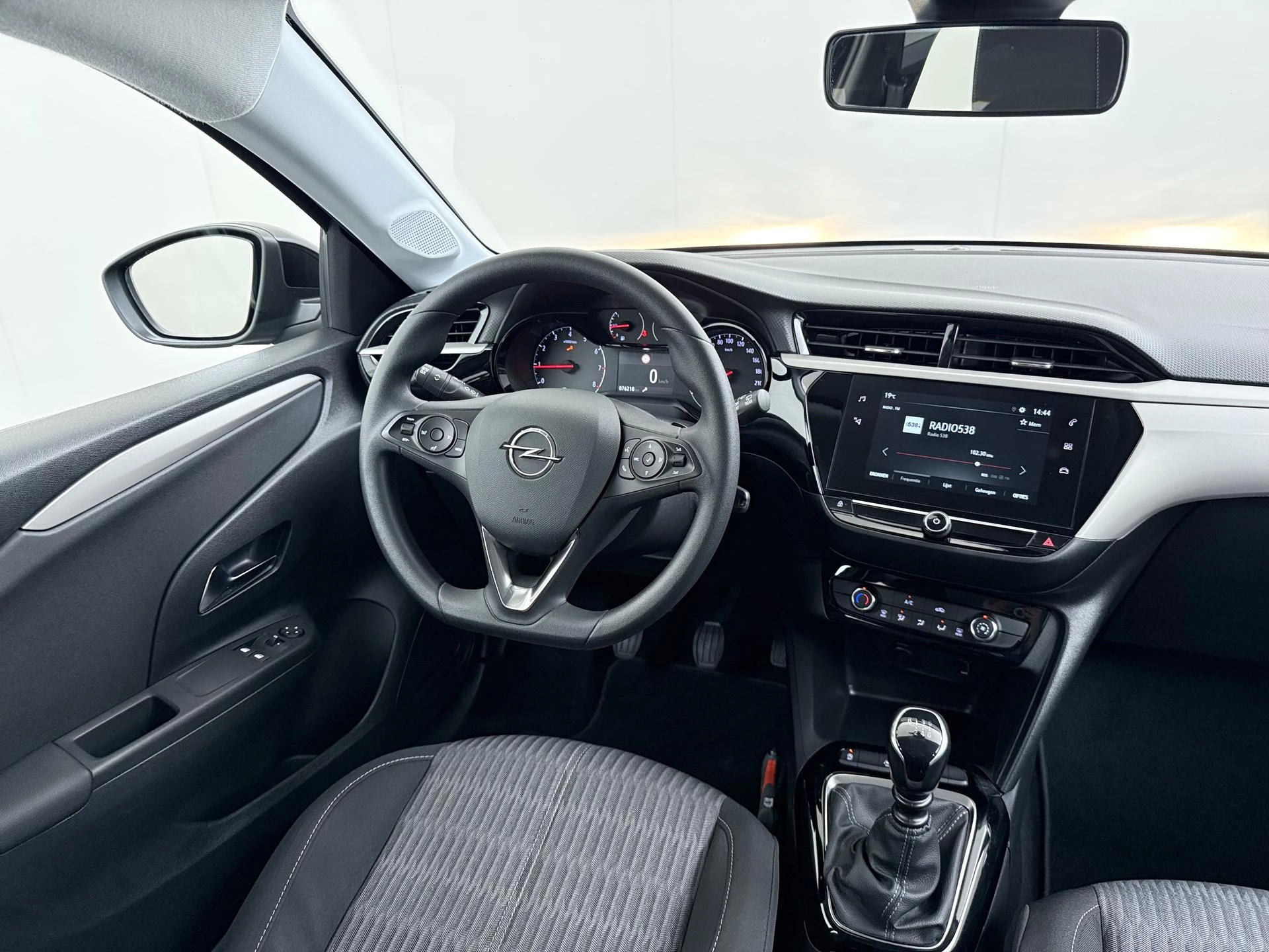 Opel-Corsa-image-25