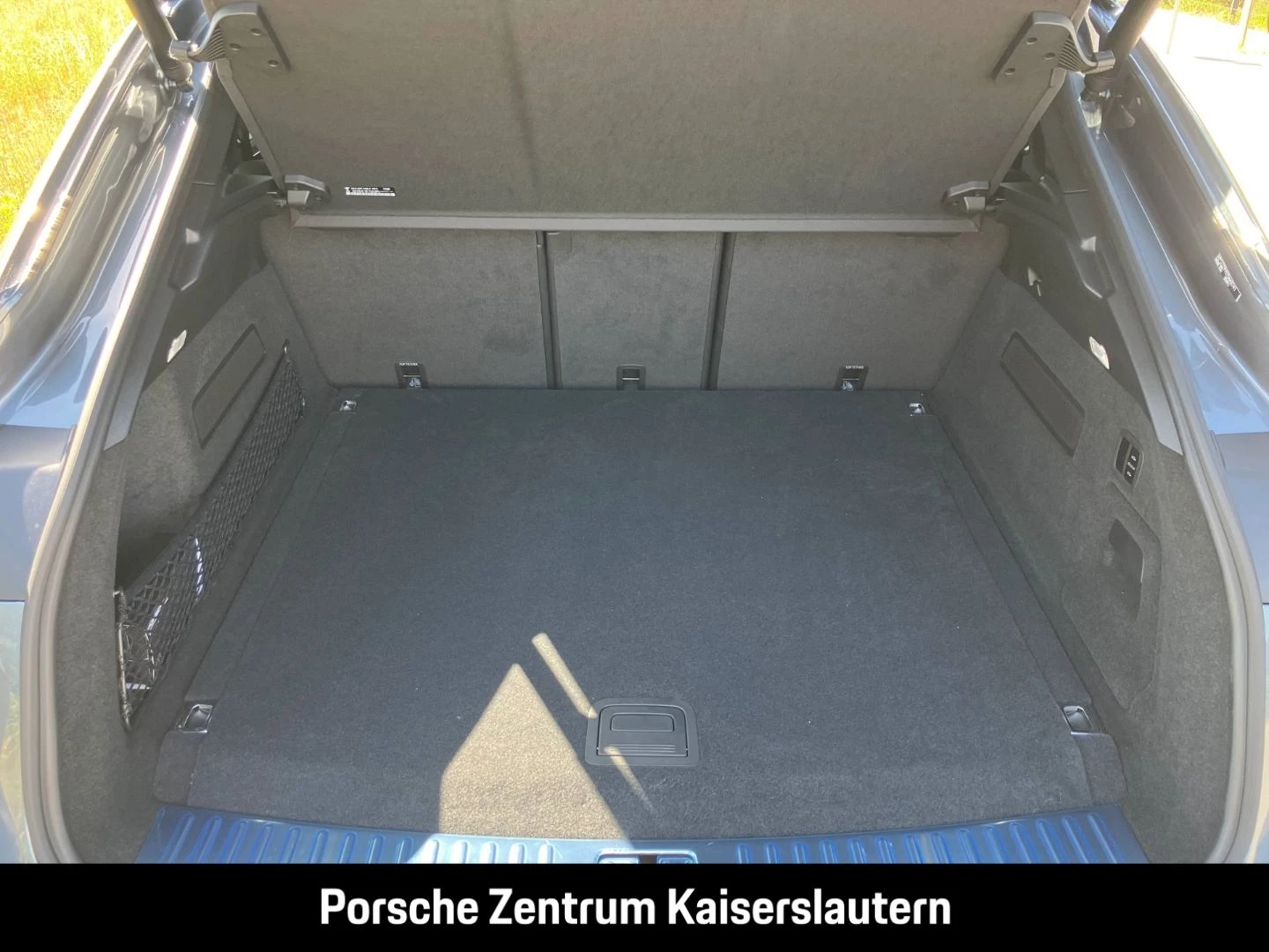 Porsche-Cayenne-image-49