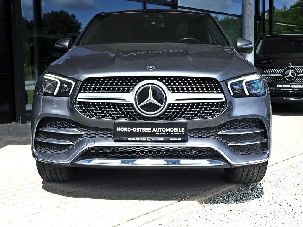 Mercedes-Benz-GLE 350 e-image-3