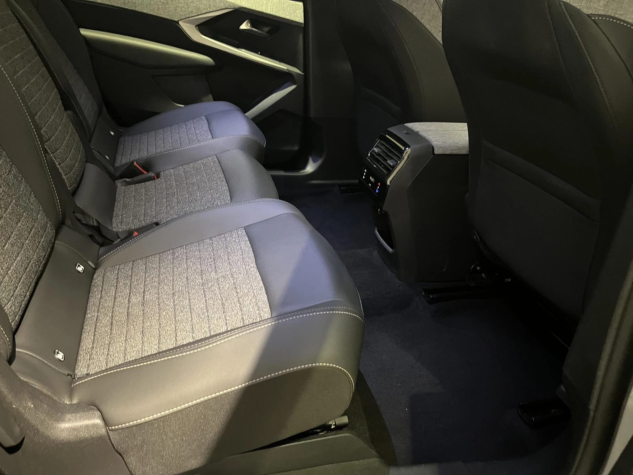 Peugeot-5008-image-14