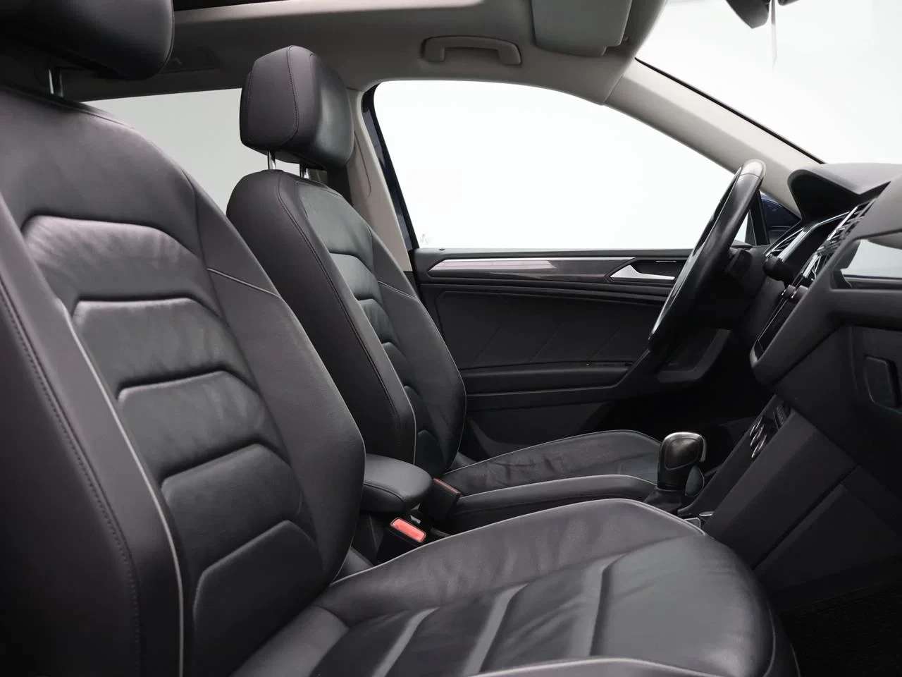 Volkswagen-Tiguan Allspace-image-5