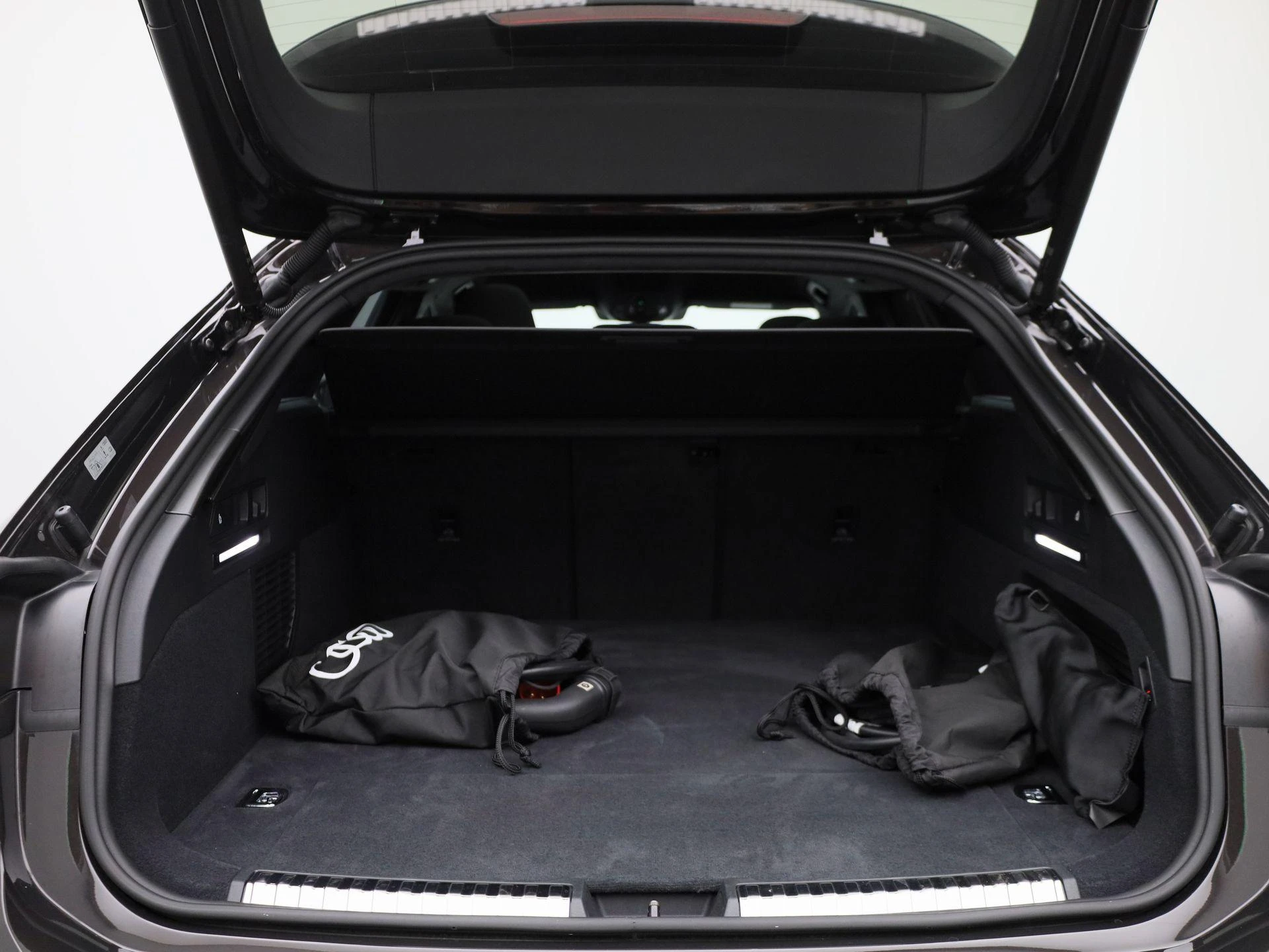 Audi-A6-image-13