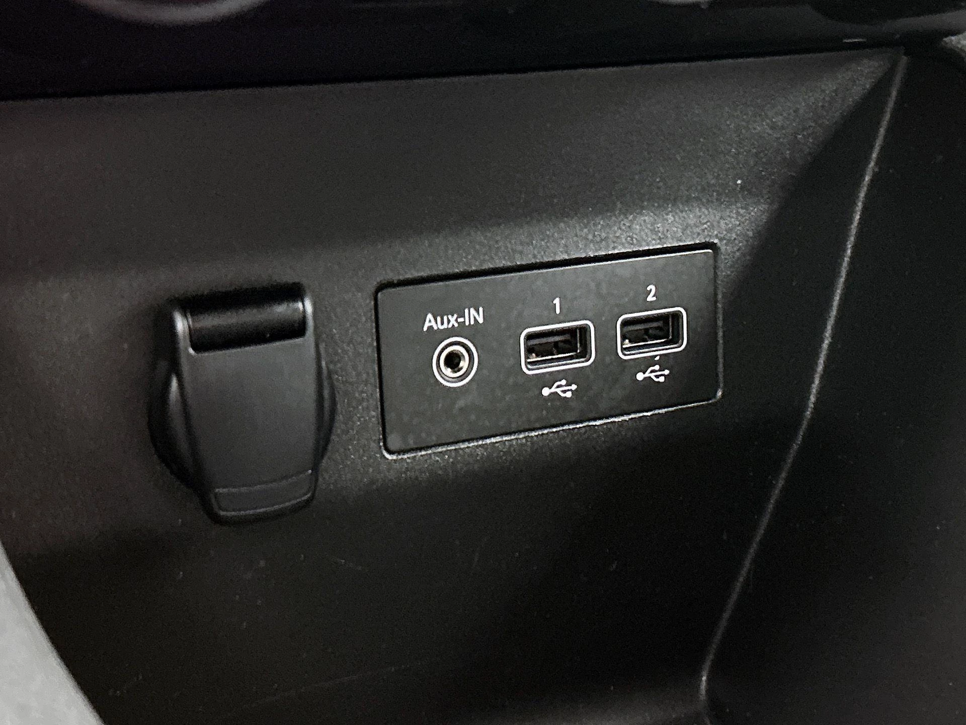 Renault-Clio-image-26