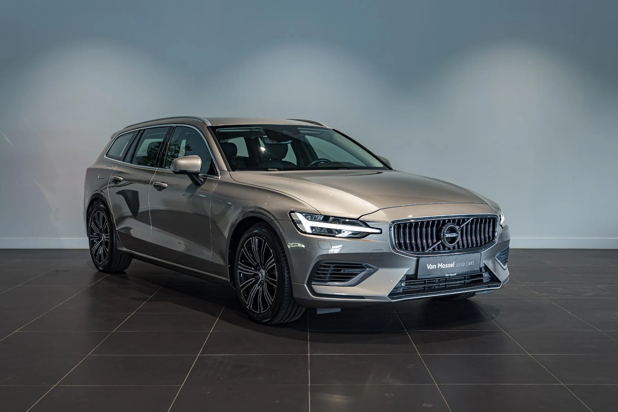 Volvo V60 T6 PHEV 4x4 Inscription Aut.