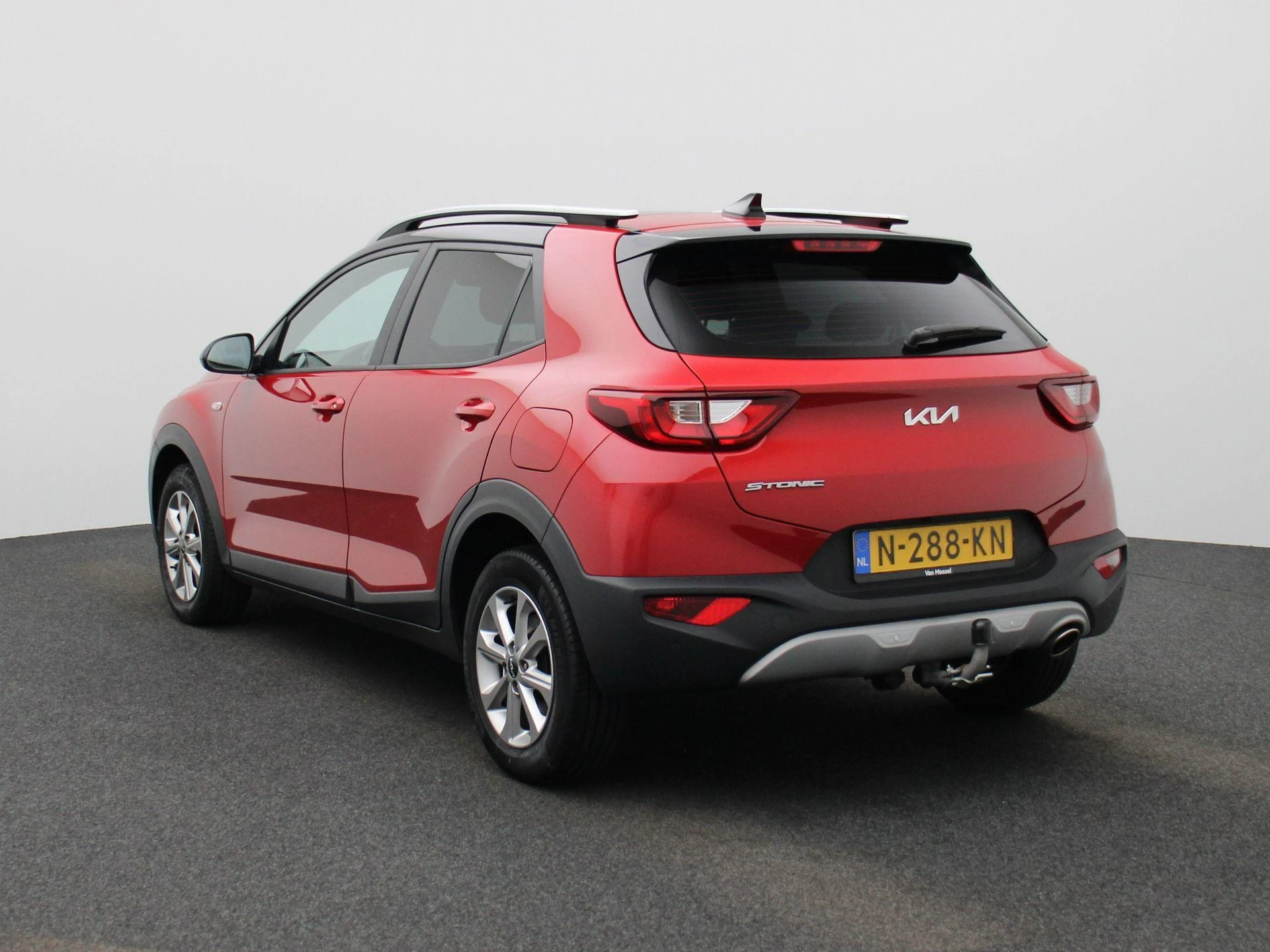 Kia-Stonic-image-1